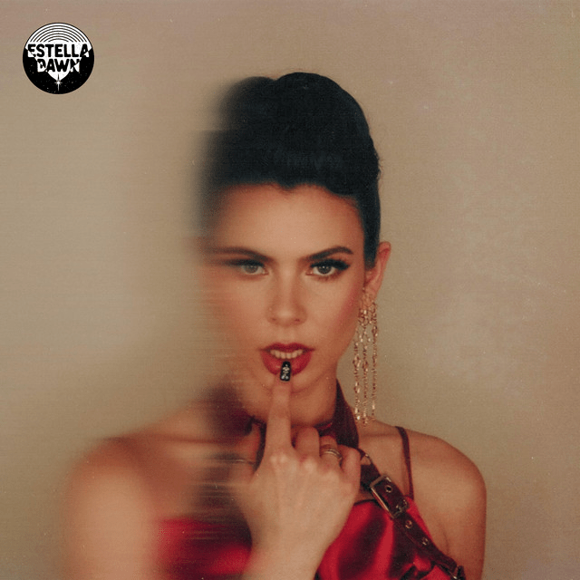 Estella Dawn – Hey&nbsp;Gina