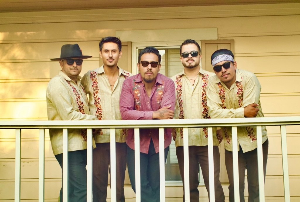 Los Xiqueños – El&nbsp;Tequiloco