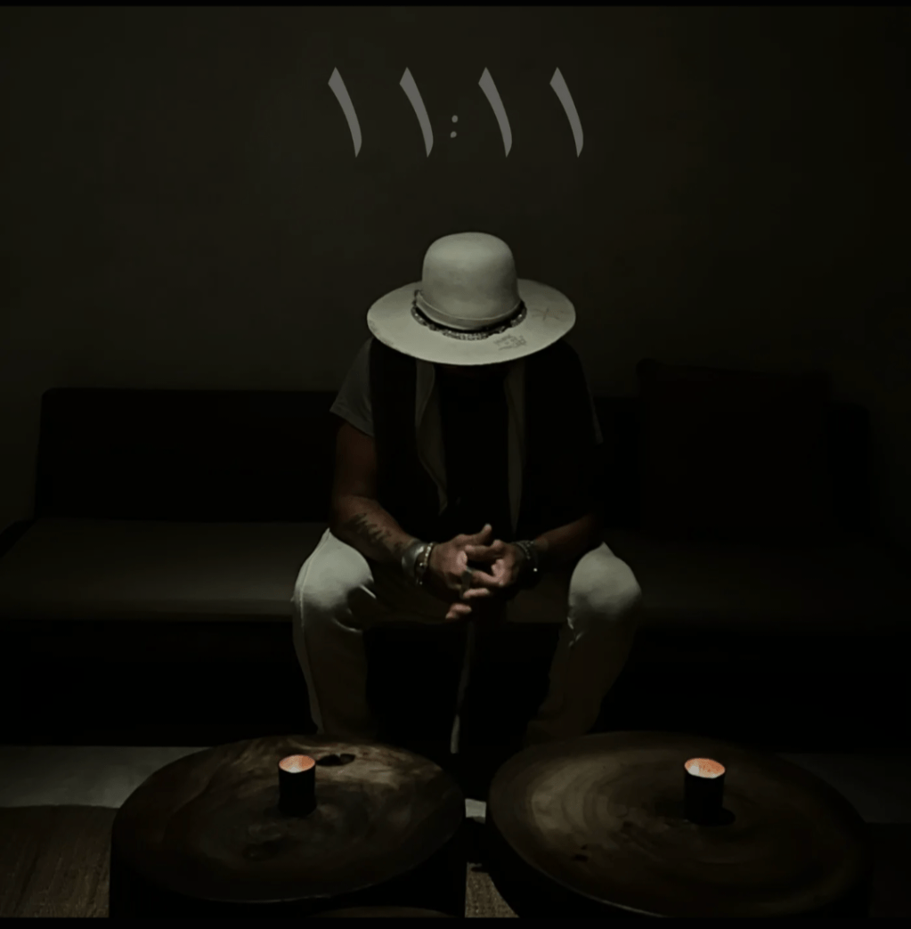 Gilmar Gomes-Flying Around