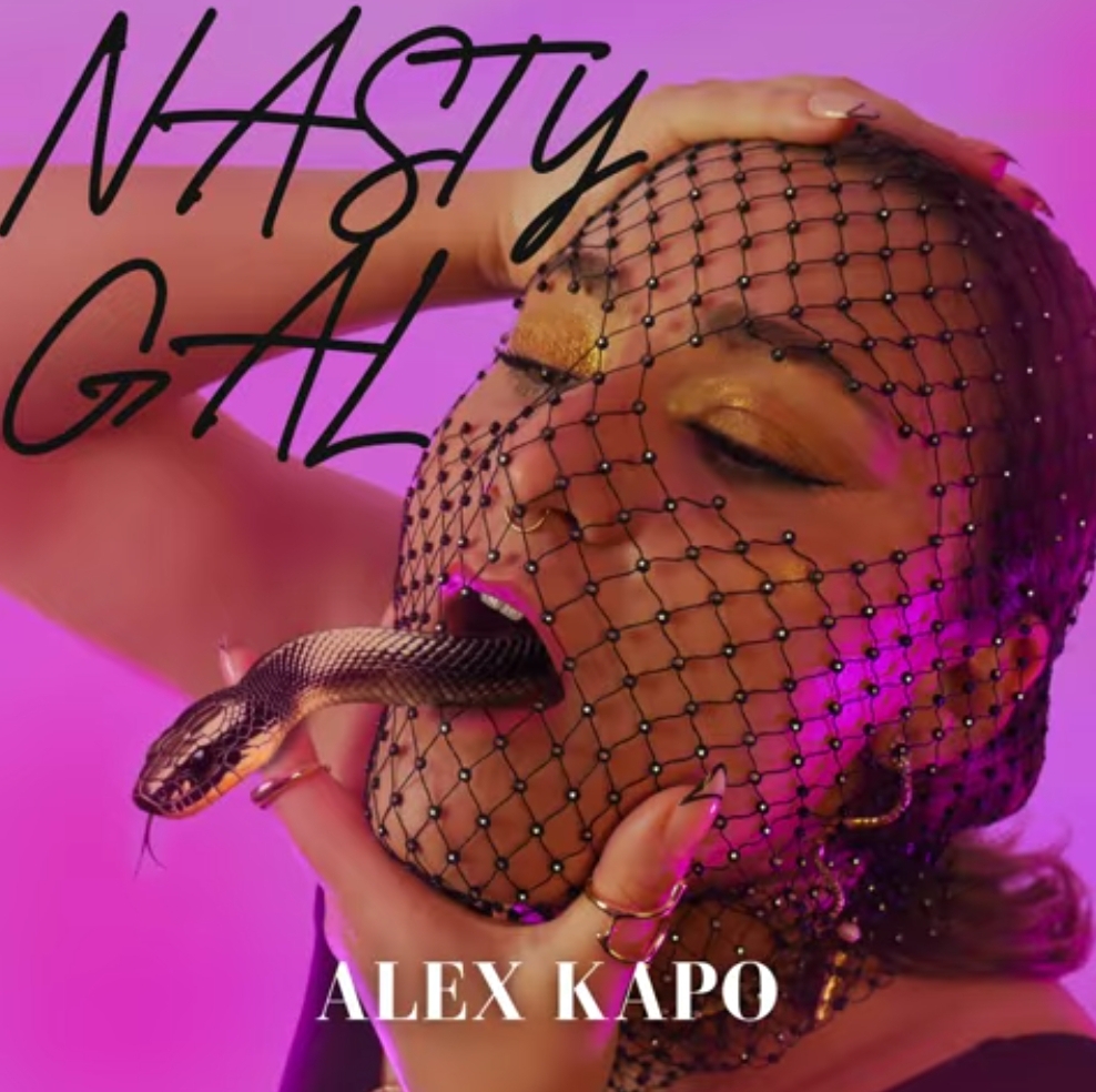 Alex Kapo – Nasty Gal